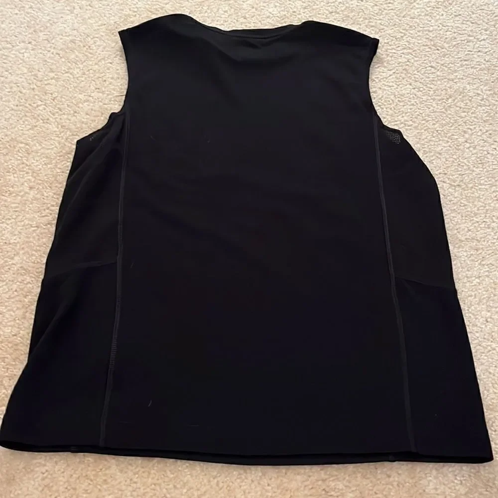 OLD NAVY SIZE LARGE BOYS TANK TOP